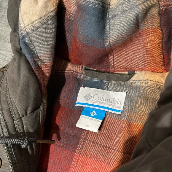 Columbia fall jacket - Picture 4 of 7